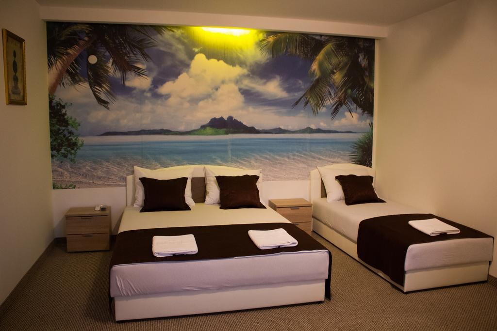 Motel Aura Gnojnice Room photo
